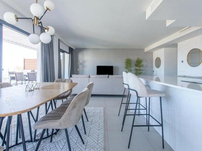 2 soveværelse Lejlighed til leje i La Cala de Mijas med swimmingpool garage - € 3.000 (Ref: 9256684)