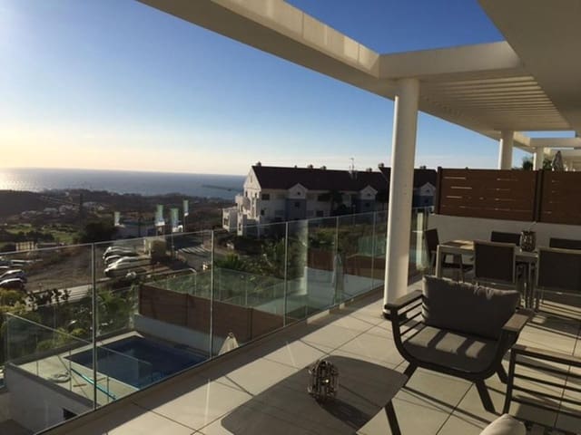 2 soveværelse Lejlighed til leje i La Cala de Mijas, Mijas med swimmingpool garage - € 3.000 (Ref: 9256684)