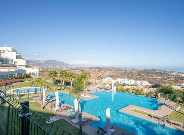 2 soveværelse Lejlighed til leje i La Cala de Mijas, Mijas med swimmingpool garage - € 3.000 (Ref: 9256684)