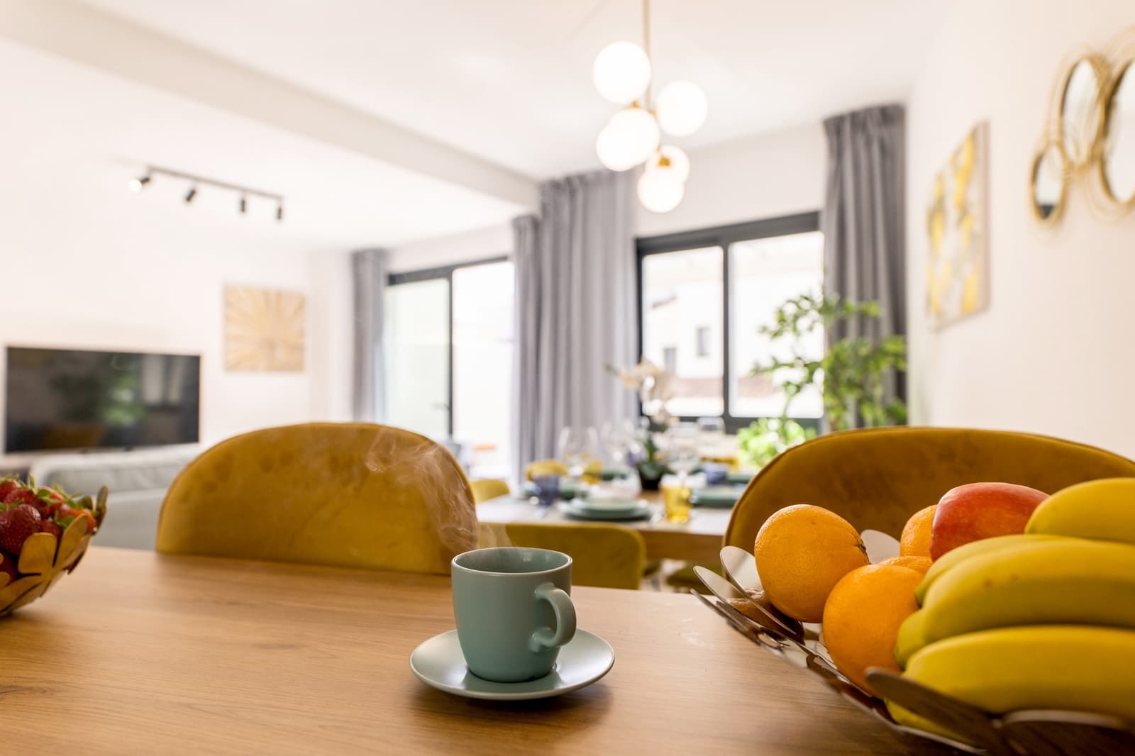 3 soverom Hus til salgs i El Paraiso med svømmebasseng garasje - € 590 000 (Ref: 9262144)