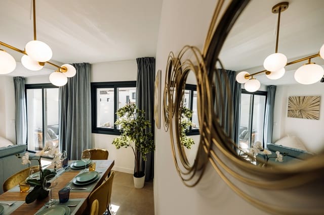 3 soverom Hus til salgs i El Paraiso, Estepona med svømmebasseng garasje - € 590 000 (Ref: 9262144)