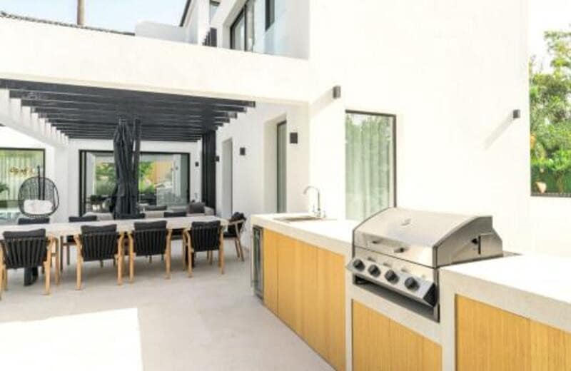 4 quarto Moradia para venda em Marbella com piscina garagem - 3 395 000 € (Ref: 9262147)