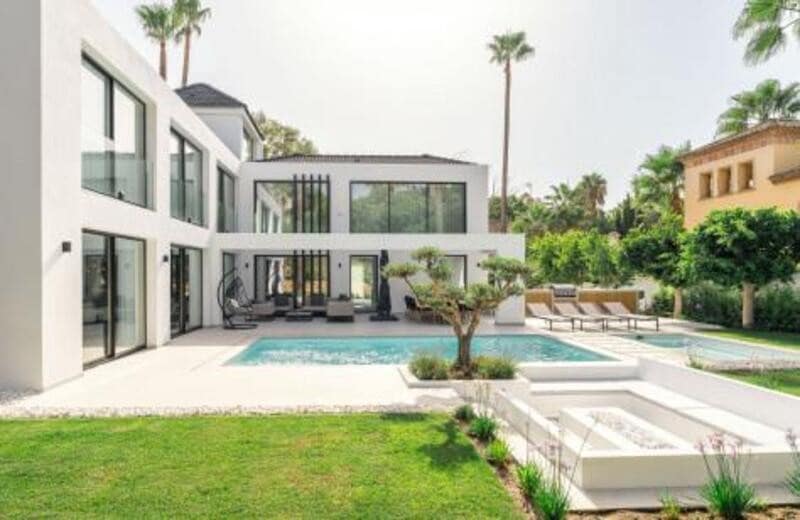 4 quarto Moradia para venda em Marbella com piscina garagem - 3 395 000 € (Ref: 9262147)