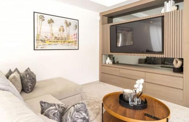 4 quarto Moradia para venda em Los Naranjos, Marbella com piscina garagem - 3 395 000 € (Ref: 9262147)