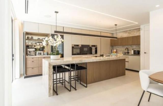 4 chambre Villa/Maison à vendre à Los Naranjos, Marbella avec piscine garage - 3 395 000 € (Ref: 9262147)