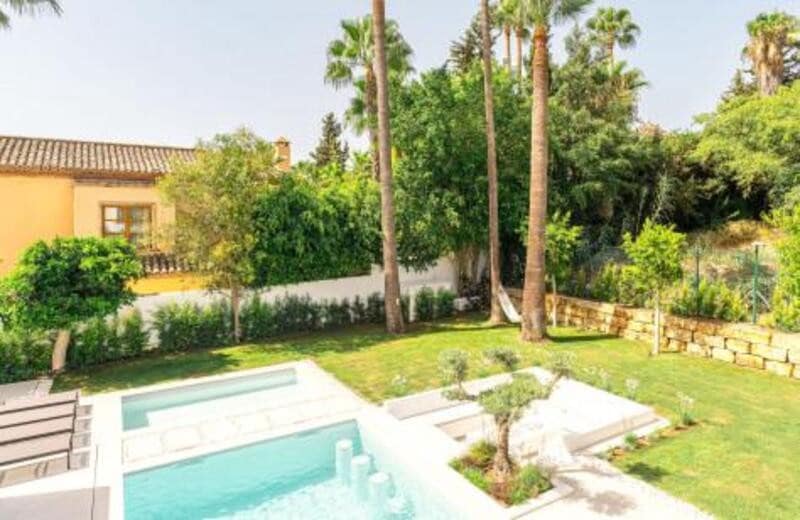 4 bedroom Villa for sale in Marbella with pool garage - € 3,395,000 (Ref: 9262147)