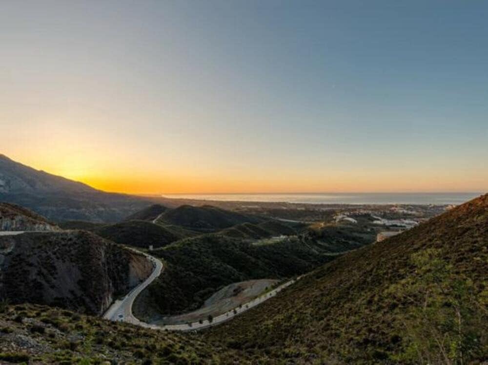 Apartamento de 3 habitaciones en Benahavís en venta con piscina garaje - 1.327.000 € (Ref: 9262148)