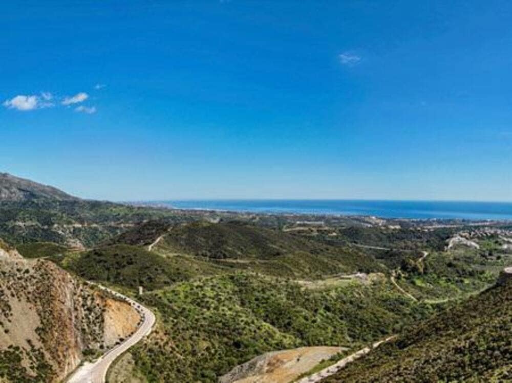 Apartamento de 3 habitaciones en Benahavís en venta con piscina garaje - 1.327.000 € (Ref: 9262148)