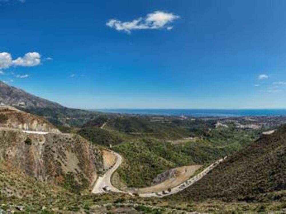 Apartamento de 3 habitaciones en Benahavís en venta con piscina garaje - 1.327.000 € (Ref: 9262148)