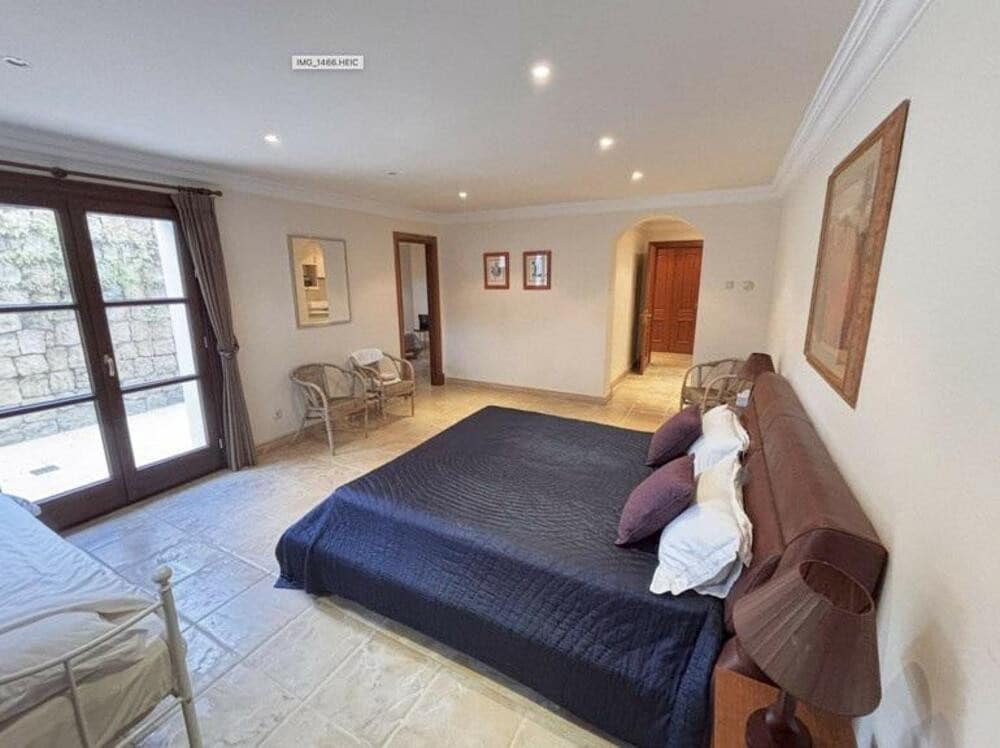 Chalet de 5 habitaciones en La Zagaleta en venta con piscina garaje - 4.850.000 € (Ref: 9263960)
