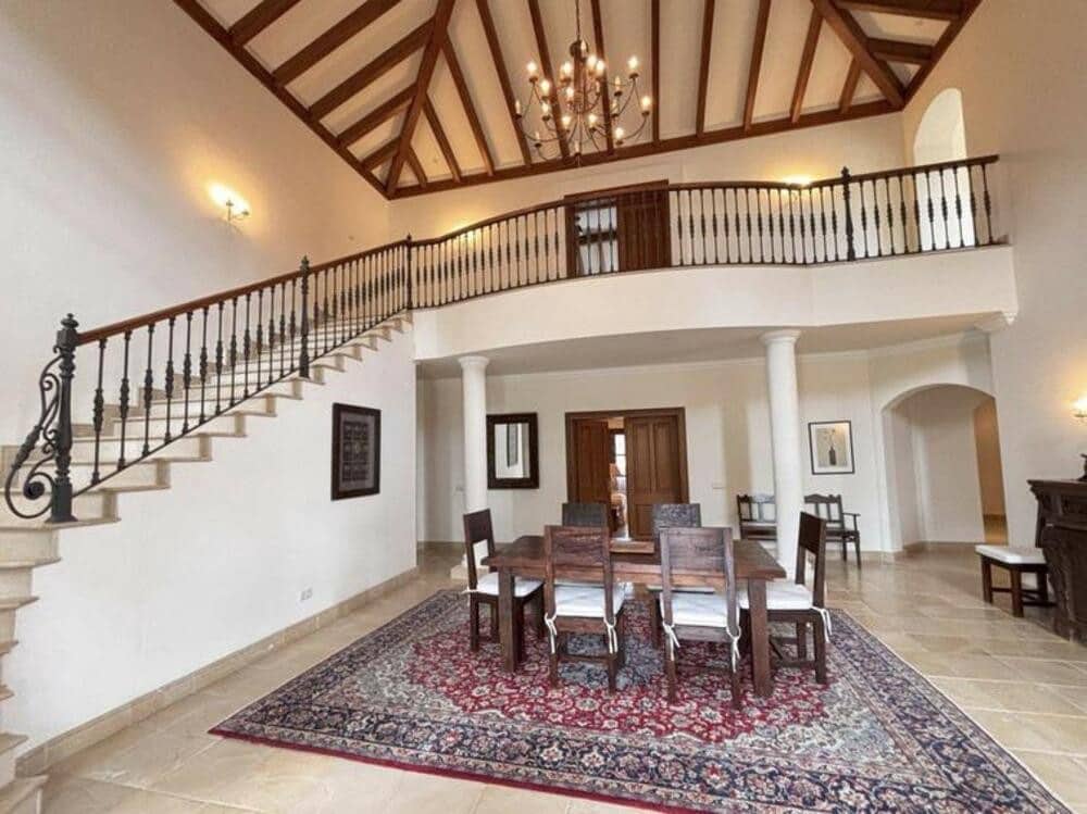 5 bedroom Villa for sale in La Zagaleta with pool garage - € 4,850,000 (Ref: 9263960)