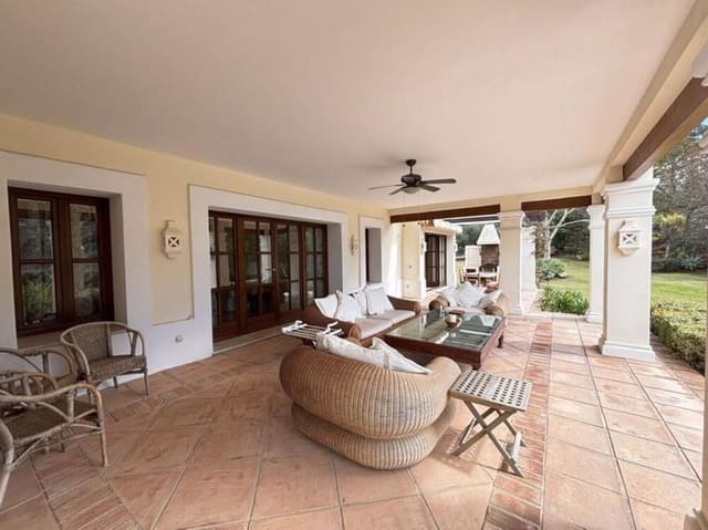 Chalet de 5 habitaciones en La Zagaleta, Benahavís en venta con piscina garaje - 4.850.000 € (Ref: 9263960)