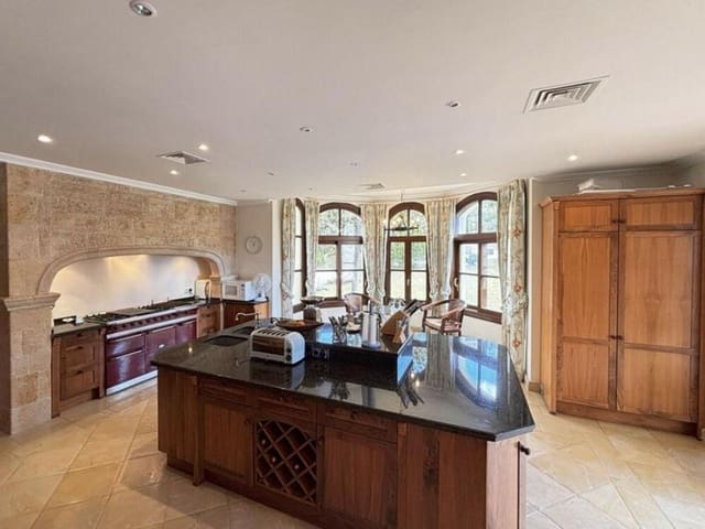 Chalet de 5 habitaciones en La Zagaleta, Benahavís en venta con piscina garaje - 4.850.000 € (Ref: 9263960)