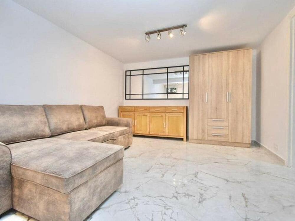 4 soveværelse Byhus til salg i Marbella med swimmingpool garage - € 650.000 (Ref: 9263961)