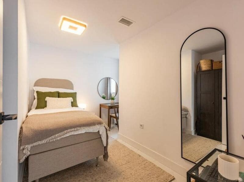 3 makuuhuone Huoneisto myytävänä paikassa Nueva Andalucia mukana uima-altaan 
autotalli - 599 000 € (Ref: 9263965)