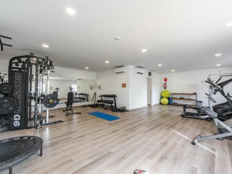 3 makuuhuone Huoneisto myytävänä paikassa Nueva Andalucia mukana uima-altaan 
autotalli - 599 000 € (Ref: 9263965)