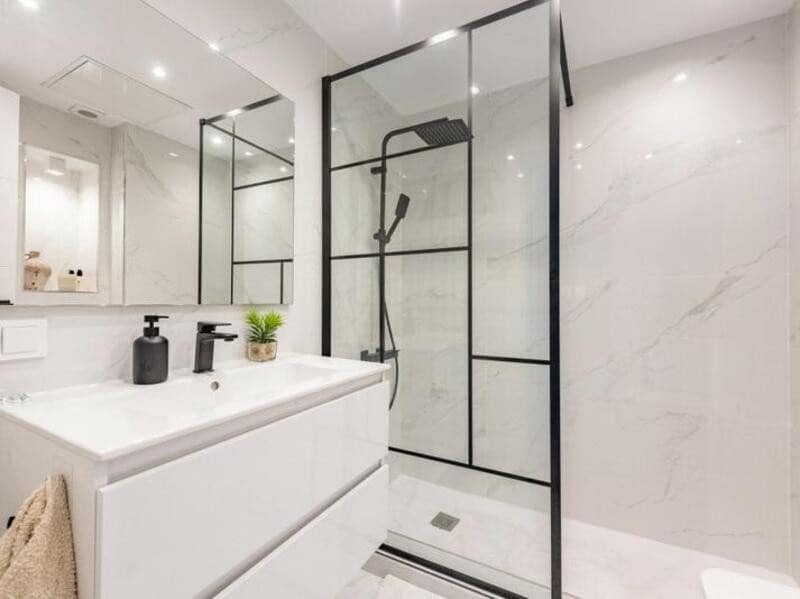 3 soverom Leilighet til salgs i Nueva Andalucia med svømmebasseng garasje - € 599 000 (Ref: 9263965)