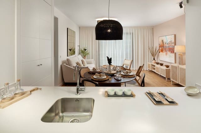 2 chambre Appartement à vendre à Puerto de Estepona, Estepona avec piscine garage - 549 000 € (Ref: 9269133)