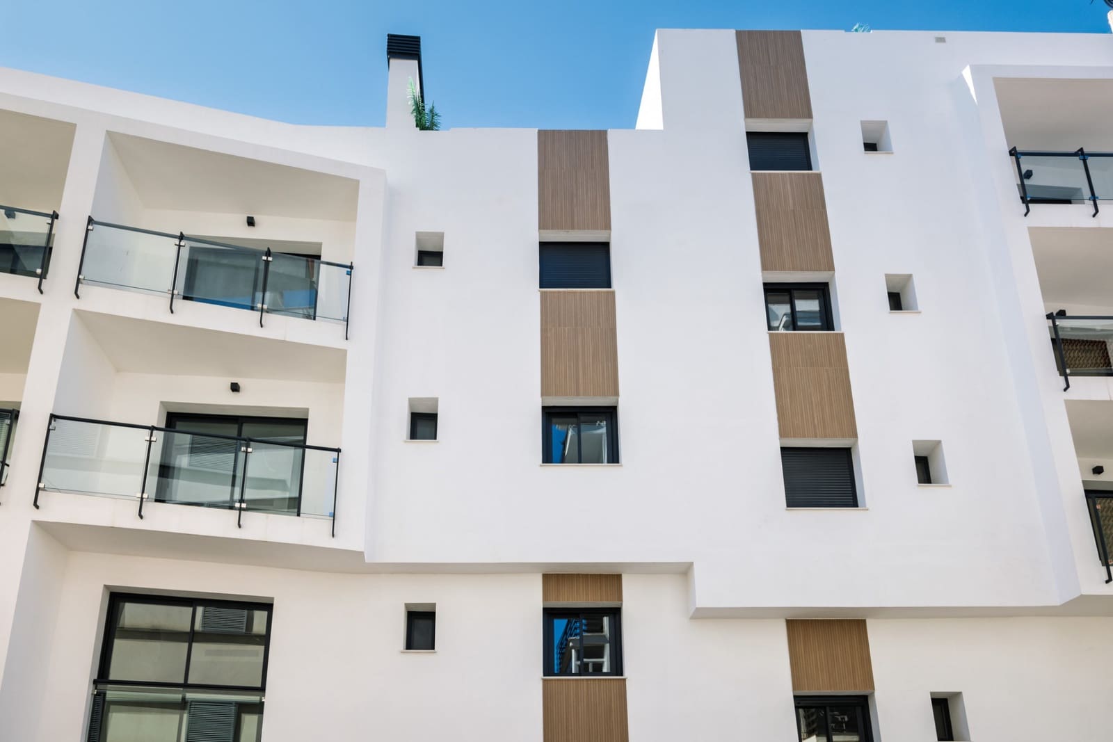 2 soveværelse Lejlighed til salg i Estepona med swimmingpool garage - € 549.000 (Ref: 9269133)