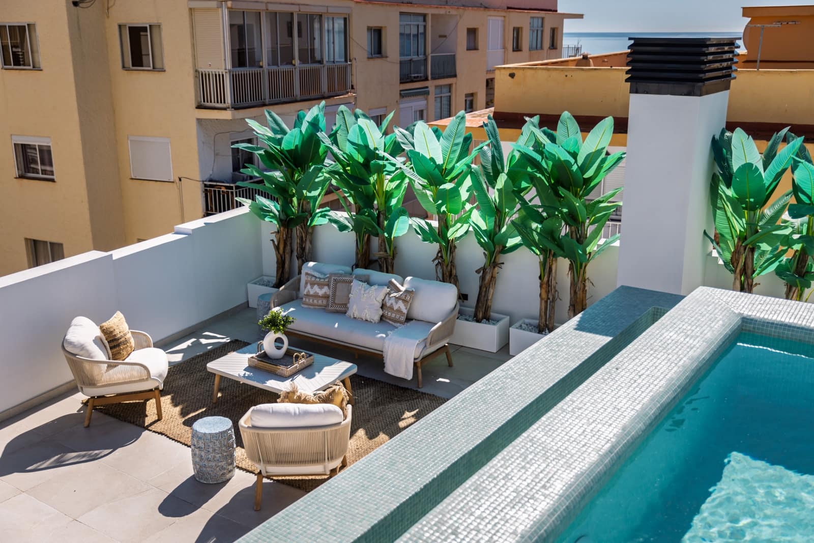 2 soveværelse Lejlighed til salg i Estepona med swimmingpool garage - € 549.000 (Ref: 9269133)