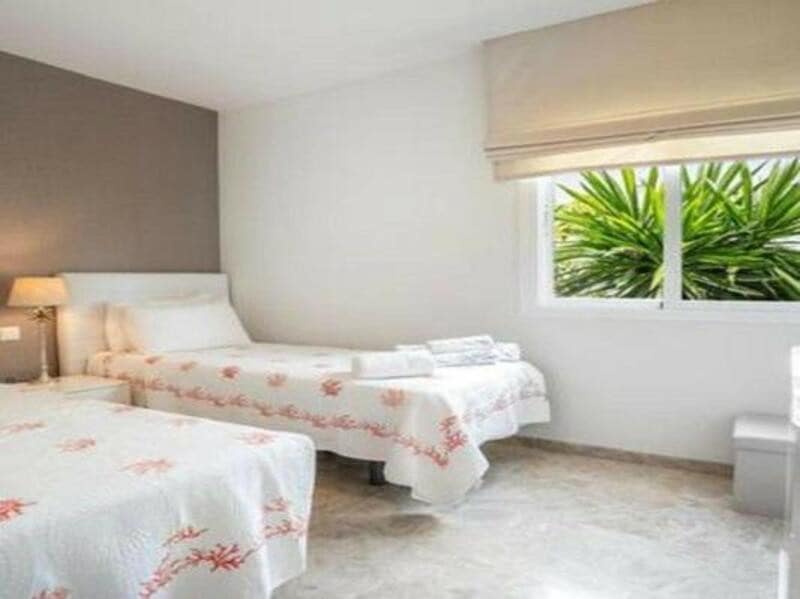 3 bedroom Townhouse for rent in Marbella with pool garage - € 3,150 (Ref: 9269137)