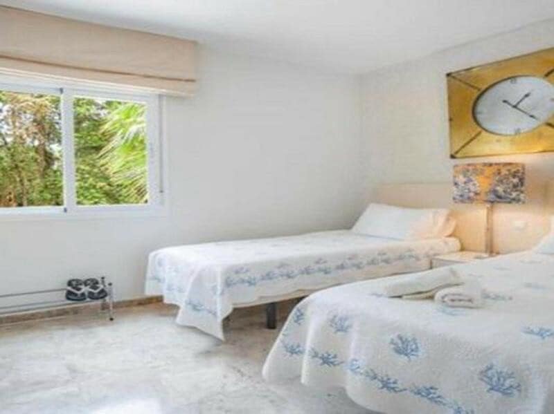 3 bedroom Townhouse for rent in Marbella with pool garage - € 3,150 (Ref: 9269137)