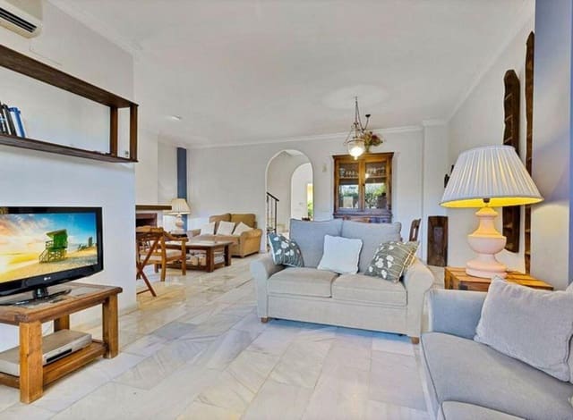 3 chambre Maison de Ville à vendre à Nueva Alcántara, Marbella avec piscine garage - 755 000 € (Ref: 9269138)