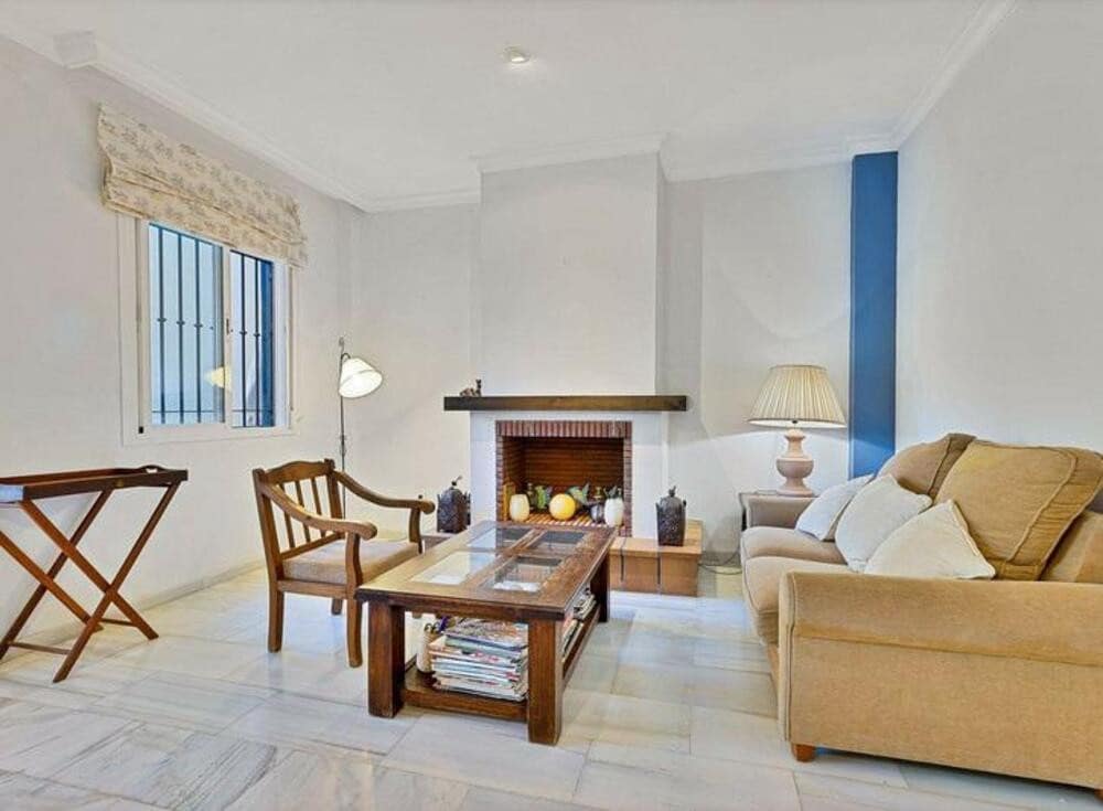 3 sypialnia Dom na sprzedaż w San Pedro de Alcantara z basenem garażem - 755 000 € (Ref: 9269138)