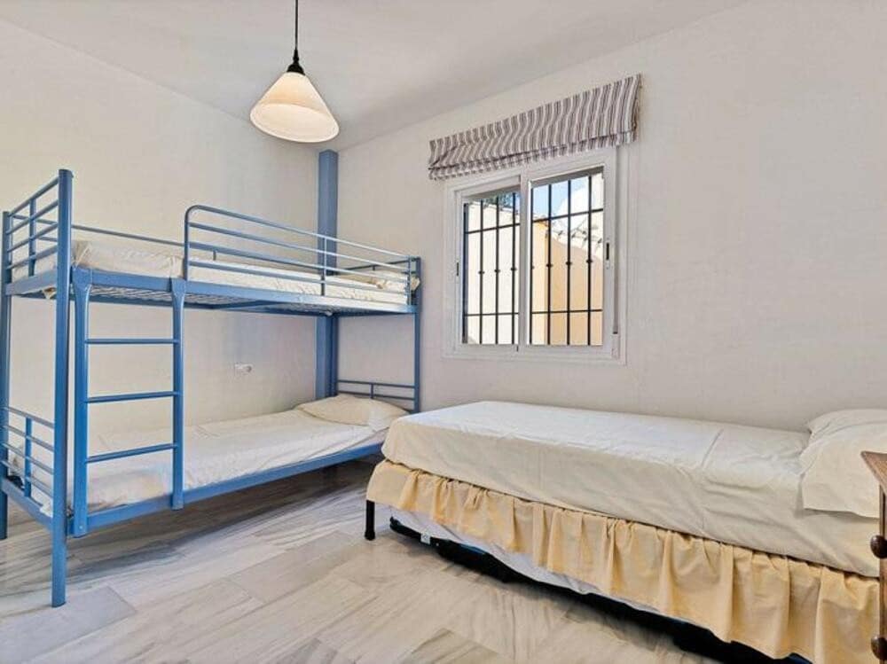 3 sypialnia Dom na sprzedaż w San Pedro de Alcantara z basenem garażem - 755 000 € (Ref: 9269138)