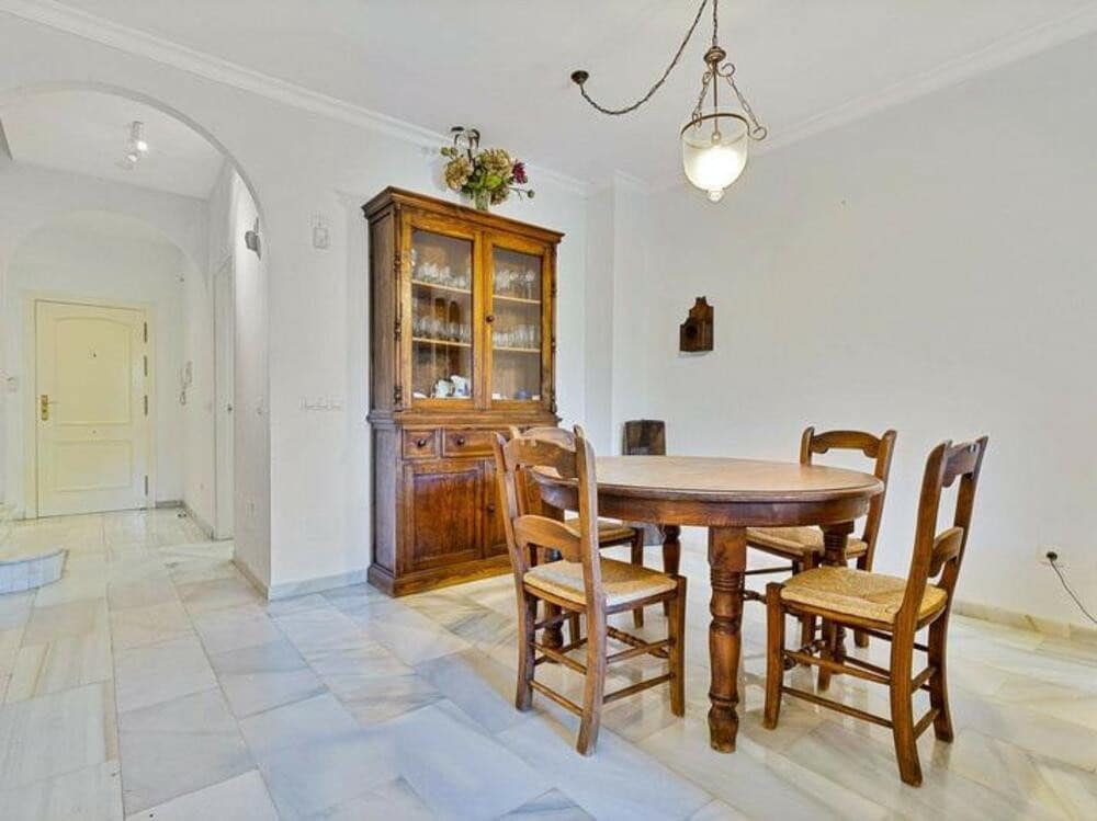 3 sypialnia Dom na sprzedaż w San Pedro de Alcantara z basenem garażem - 755 000 € (Ref: 9269138)