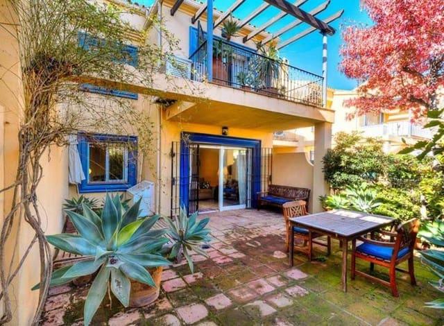 3 chambre Maison de Ville à vendre à Nueva Alcántara, Marbella avec piscine garage - 755 000 € (Ref: 9269138)