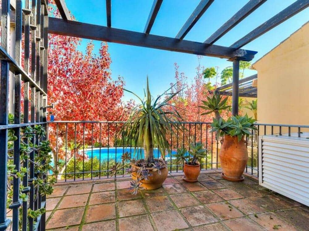 3 sypialnia Dom na sprzedaż w San Pedro de Alcantara z basenem garażem - 755 000 € (Ref: 9269138)