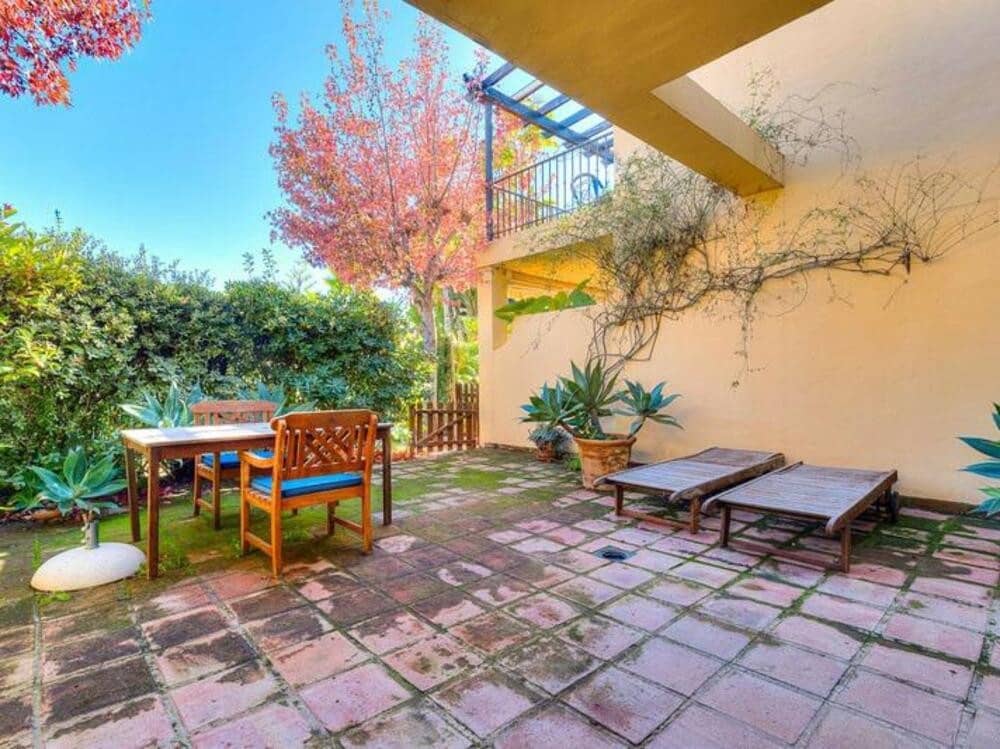 3 sypialnia Dom na sprzedaż w San Pedro de Alcantara z basenem garażem - 755 000 € (Ref: 9269138)