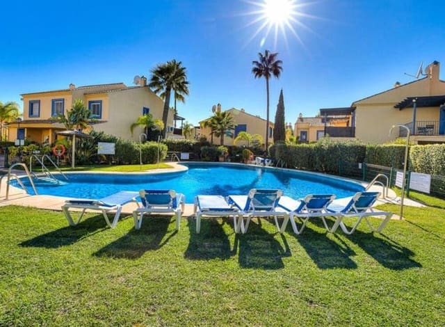 Casa de 3 habitaciones en Nueva Alcántara, Marbella en venta con piscina garaje - 790.000 € (Ref: 9269138)