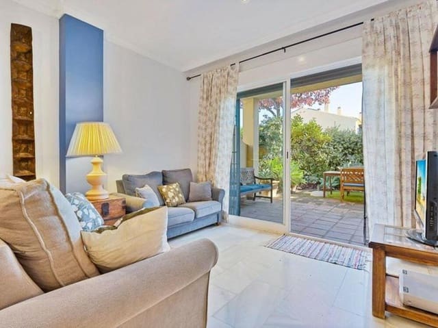 Casa de 3 habitaciones en Nueva Alcántara, Marbella en venta con piscina garaje - 790.000 € (Ref: 9269138)