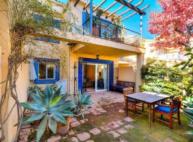 Casa de 3 habitaciones en Nueva Alcántara, Marbella en venta con piscina garaje - 790.000 € (Ref: 9269138)