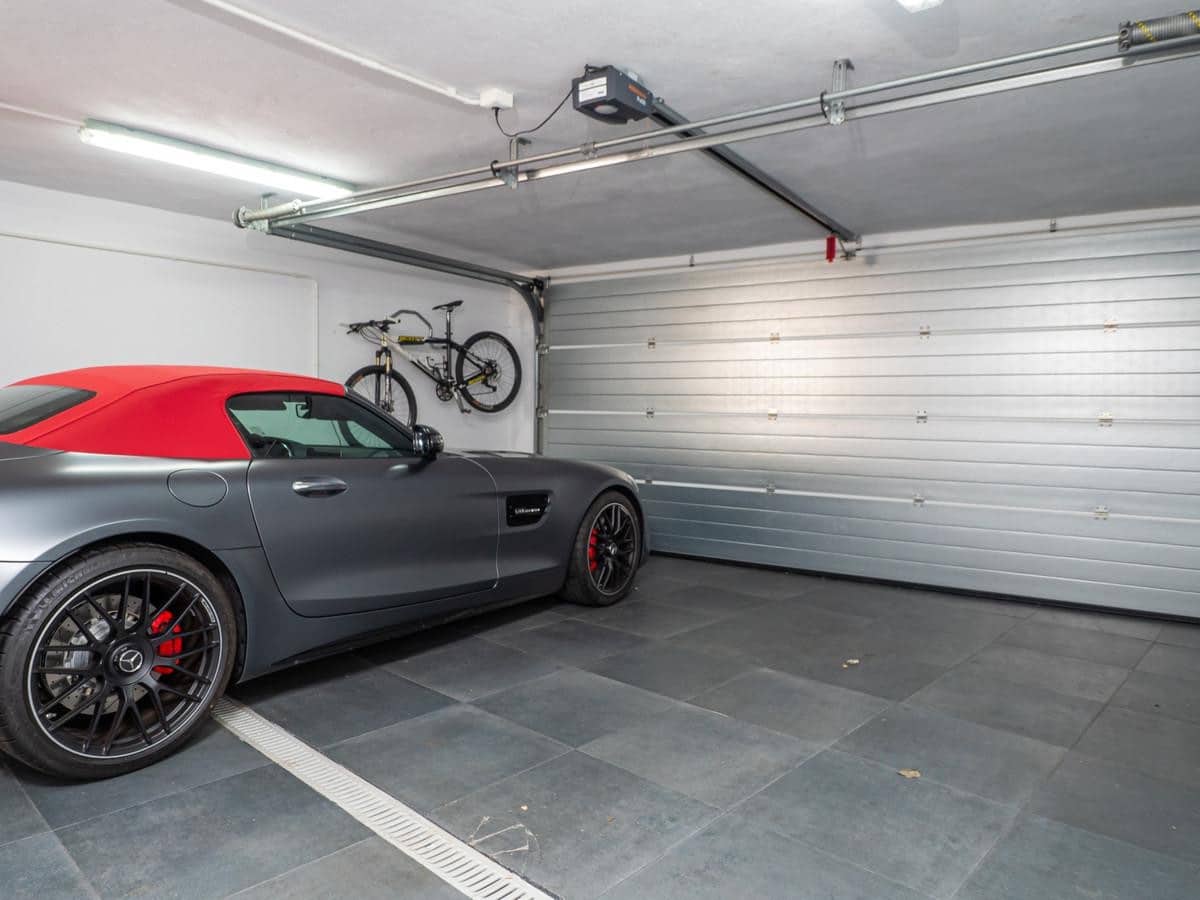 Chalet de 5 habitaciones en La Quinta en venta con piscina garaje - 2.150.000 € (Ref: 9272041)