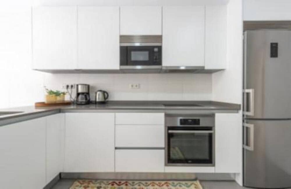 3 bedroom Apartment for rent in Marbella with pool garage - € 4,500 (Ref: 9275698)