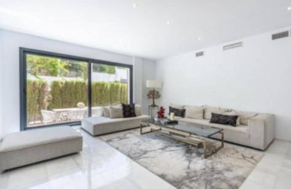 3 bedroom Apartment for rent in Marbella with pool garage - € 4,500 (Ref: 9275698)