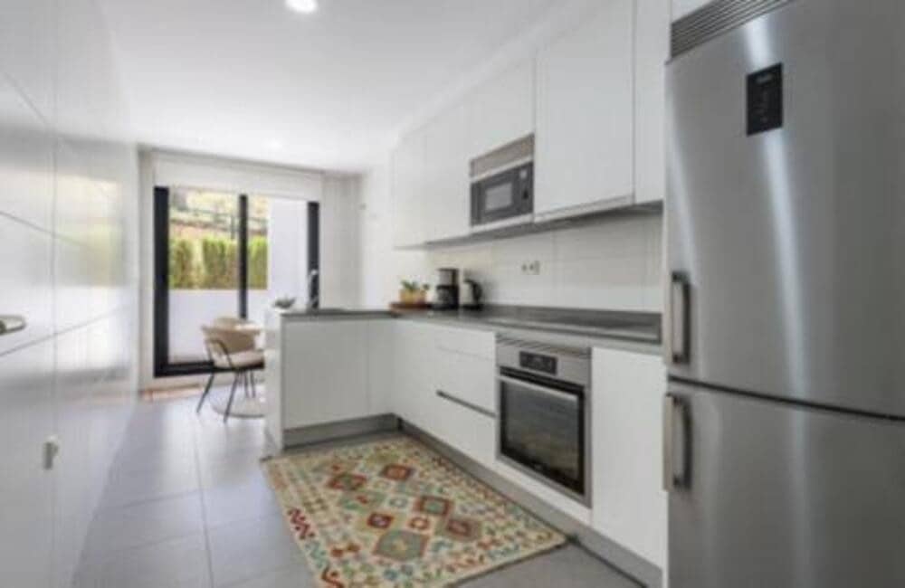 3 bedroom Apartment for rent in Marbella with pool garage - € 4,500 (Ref: 9275698)