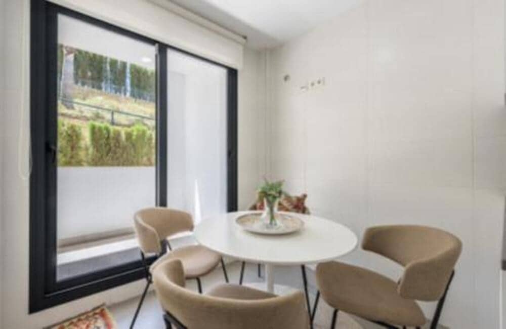 3 bedroom Apartment for rent in Marbella with pool garage - € 4,500 (Ref: 9275698)