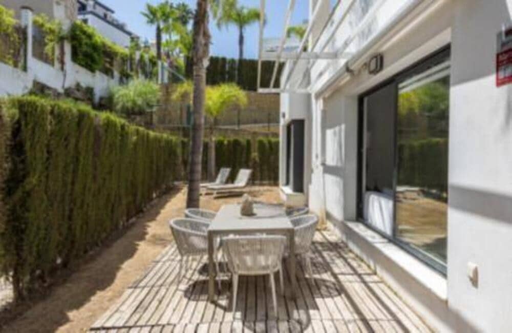 3 bedroom Apartment for rent in Marbella with pool garage - € 4,500 (Ref: 9275698)