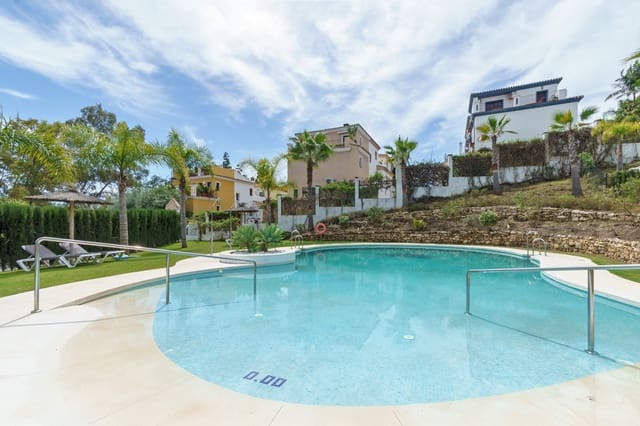 3 bedroom Apartment for rent in Lomas De Marbella, Marbella with pool garage - € 4,500 (Ref: 9275698)