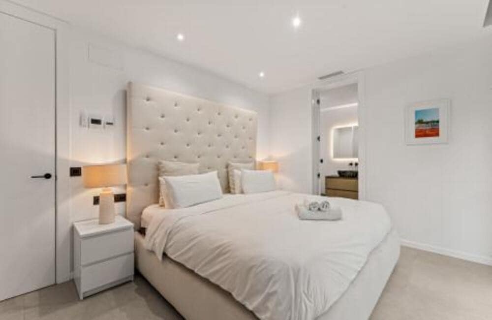 5 camera da letto Villa in vendita in El Paraiso con piscina garage - 1.790.000 € (Rif: 9275701)