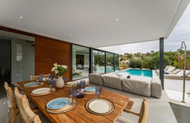 5 quarto Moradia para venda em El Paraiso, Estepona com piscina garagem - 1 790 000 € (Ref: 9275701)