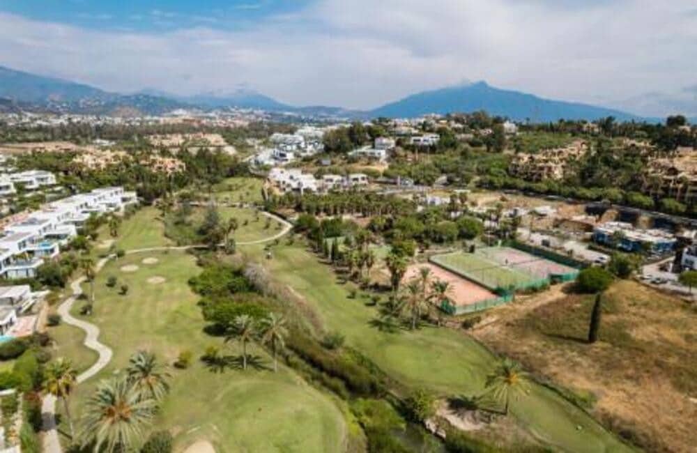 5 camera da letto Villa in vendita in El Paraiso con piscina garage - 1.790.000 € (Rif: 9275701)