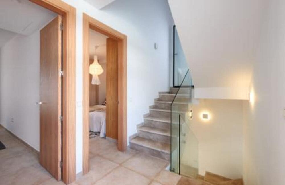 Chalet de 6 habitaciones en El Paraiso en venta con piscina garaje - 1.875.000 € (Ref: 9275702)