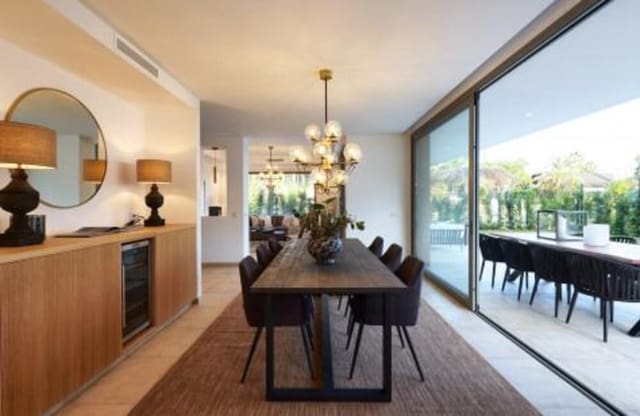 Chalet de 6 habitaciones en El Paraiso, Estepona en venta con piscina garaje - 1.875.000 € (Ref: 9275702)