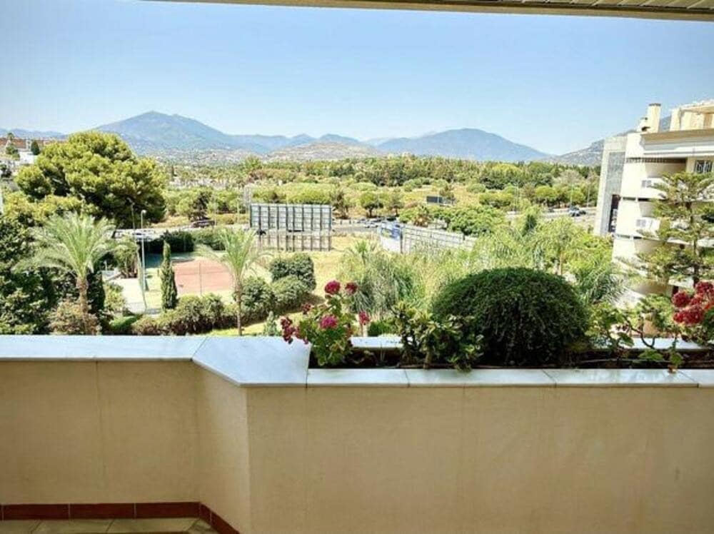 4 bedroom Apartment for rent in Puerto Banus with pool garage - € 4,500 (Ref: 9280724)