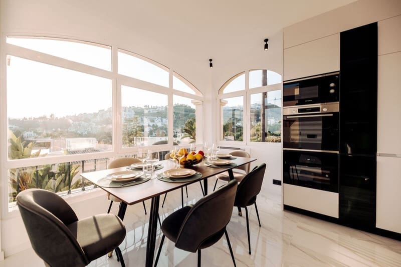 Ático de 3 habitaciones en Benahavís en venta con piscina garaje - 795.000 € (Ref: 9285658)